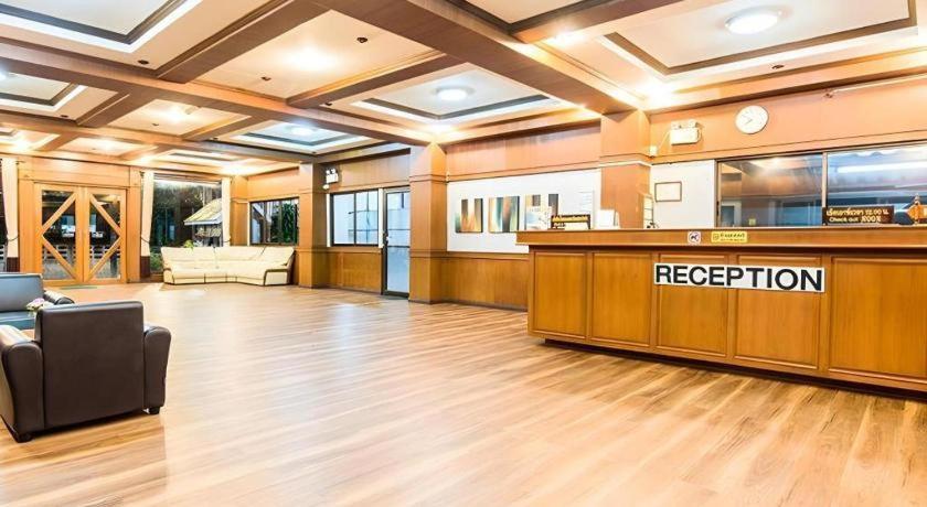 B2 Chiang Rai Night Bazaar Boutique & Budget Hotel Exteriör bild